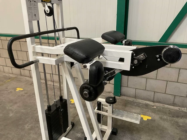 Technogym standing gluteus - afbeelding 5 van  5