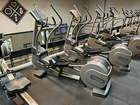 Technogym synchro excite 500ip crosstrainer - afbeelding 1 van  5
