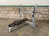 Technogym trainingsbank met halterstang - afbeelding 1 van  3