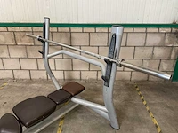 Technogym trainingsbank met halterstang - afbeelding 3 van  3