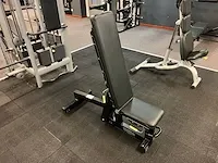 Technogym verstelbare halterbank - afbeelding 1 van  2