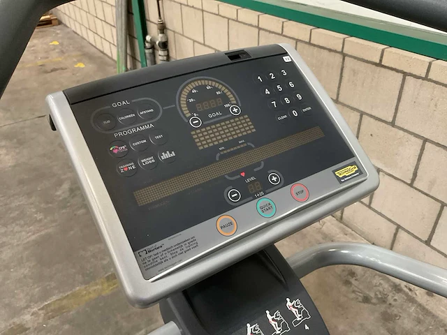 Technogym wave excite 700i lateral trainer - afbeelding 3 van  5