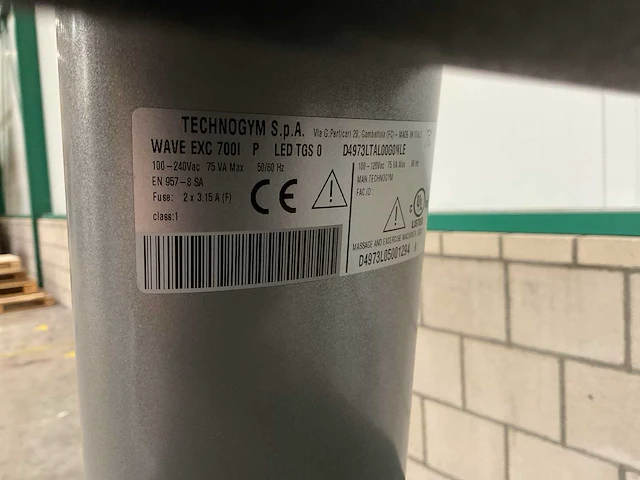 Technogym wave excite 700i lateral trainer - afbeelding 4 van  5