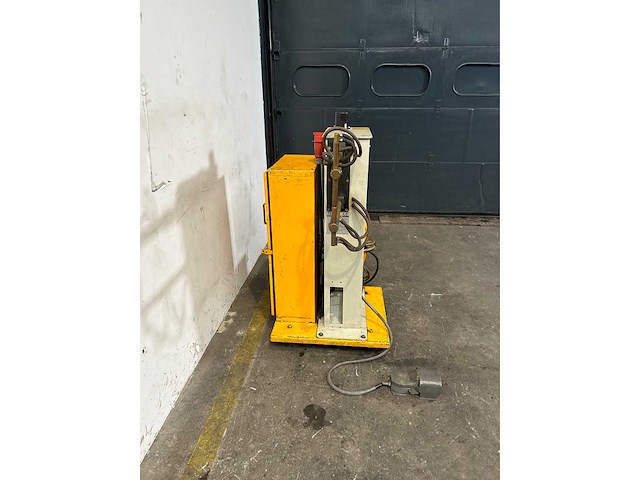 Tecna - 4608n - spot welding machines - 1996 - afbeelding 3 van  10