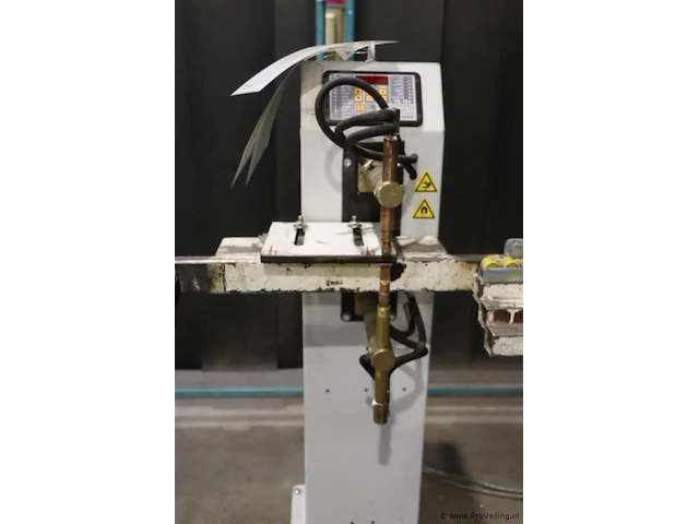 Tecna puntlastoestel type 4646 n - bwjr. 2019 - incl. toebehoren - 350x125x142cm - afbeelding 6 van  13