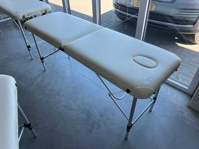Tectake draagbare massagetafel - afbeelding 1 van  2