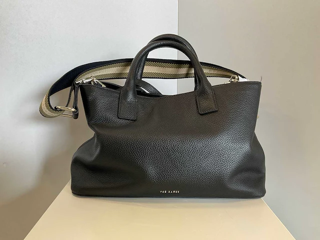 Ted baker - wxb-winisie - large webbing pebble bag - afbeelding 1 van  4
