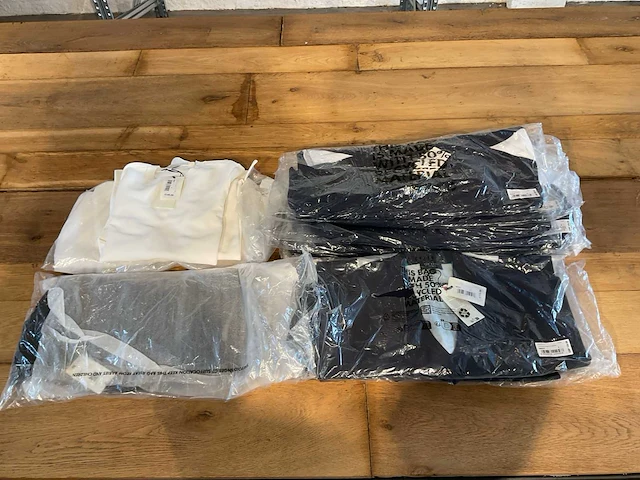Ted baker diverse dames sweaters (18x) - afbeelding 3 van  10