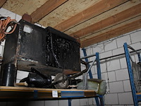 Teerwagen. - afbeelding 2 van  2