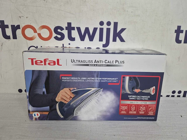 Tefal fv6830 ultragliss anti-calc plus stoomstrijkijzer - afbeelding 2 van  2