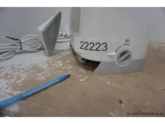 Tefal it8440 kledingstomer (onderkant gescheurd, werkt verder goed) - afbeelding 3 van  4