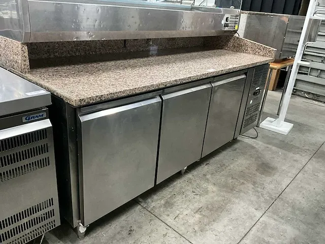 Tefcold pt 1300 pizzawerkbank met saladiere - afbeelding 11 van  11