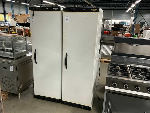 Tefcold uf400 vriezer - afbeelding 1 van  5