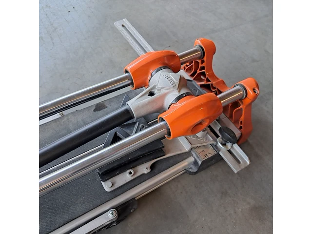 Tegel-/plavuizensnijder - 900mm, rubi, hit-1000n, 2020 - afbeelding 2 van  6