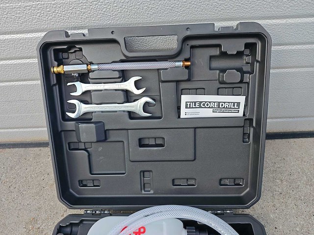 Tegelboormachine en sleuvenzaagmachine - afbeelding 9 van  13