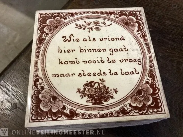 Tegeltjes diverse opdruk in 1 houten krat - afbeelding 16 van  19