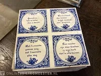 Tegeltjes diverse opdruk in 1 houten krat - afbeelding 17 van  19