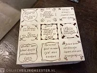 Tegeltjes diverse opdruk in 1 houten krat - afbeelding 18 van  19