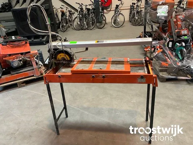 Tegelzaagmachine - afbeelding 1 van  6