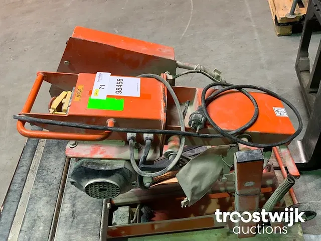 Tegelzaagmachine - afbeelding 4 van  5