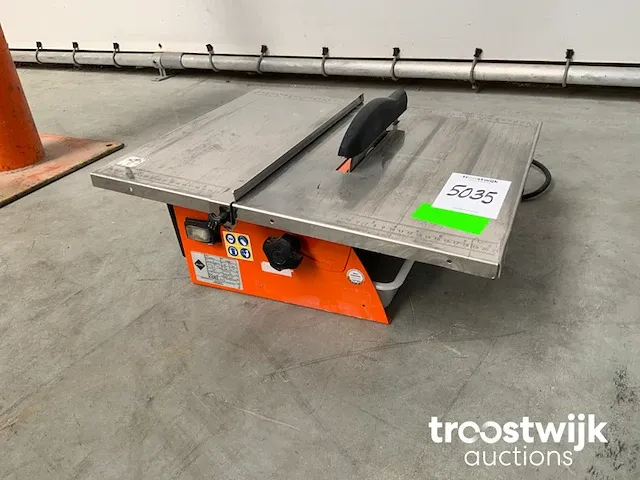 Tegelzaagmachine - afbeelding 1 van  5