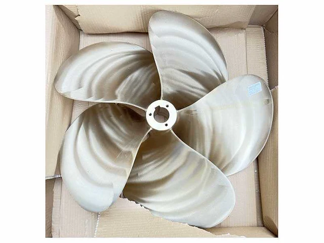 Teignbridge 5 -blade nibral propeller 610 x 810 l - 33252087 - afbeelding 3 van  4