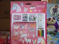 Teken set je unicorn op kaart 3 stuks - afbeelding 1 van  3