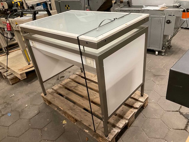 Tekentafel met lichtbron - afbeelding 4 van  6