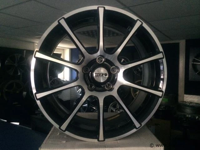 Tekno tn10 aluminium velgenset - 5x112 7j et35 - afbeelding 1 van  1