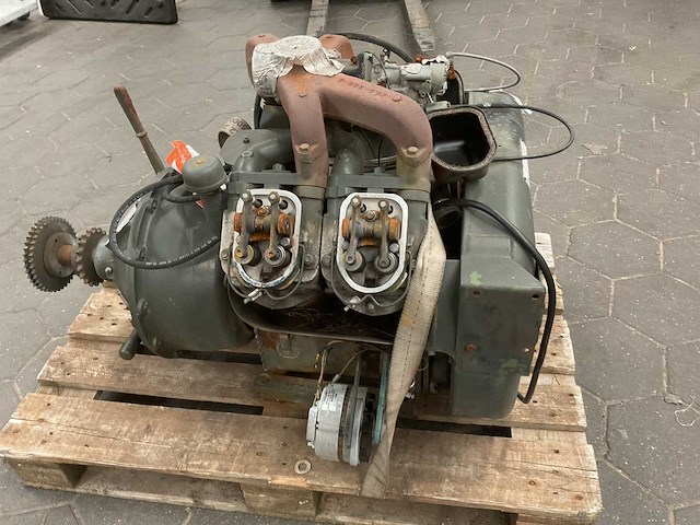 Teledyne v465d benzinemotor - afbeelding 6 van  8