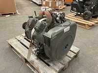 Teledyne v465d benzinemotor - afbeelding 1 van  8