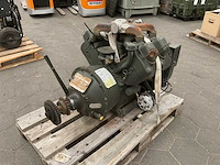 Teledyne v465d benzinemotor - afbeelding 2 van  8