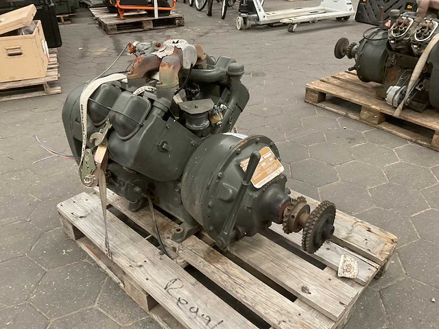 Teledyne v465d benzinemotor - afbeelding 3 van  8