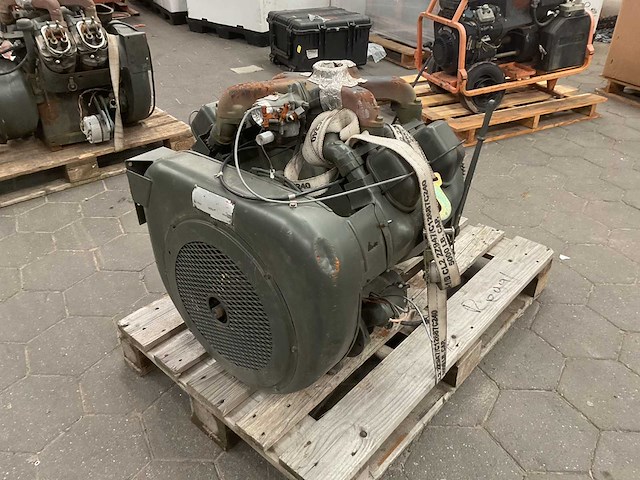 Teledyne v465d benzinemotor - afbeelding 4 van  8