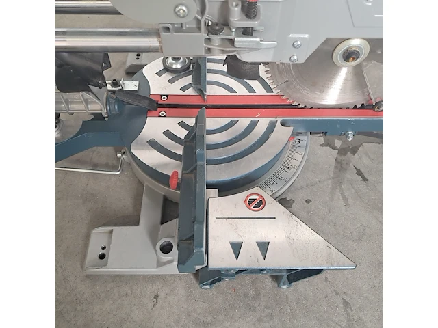 Telescoop-/afkortzaag 216mm 230v~, bosch, gcm 8 sjl, 2016 - afbeelding 7 van  11