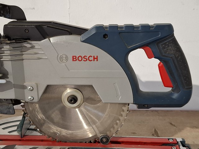 Telescoop-/afkortzaag 216mm 230v~ bosch, gcm 8 sjl, bouwjaar 2017 - afbeelding 3 van  10