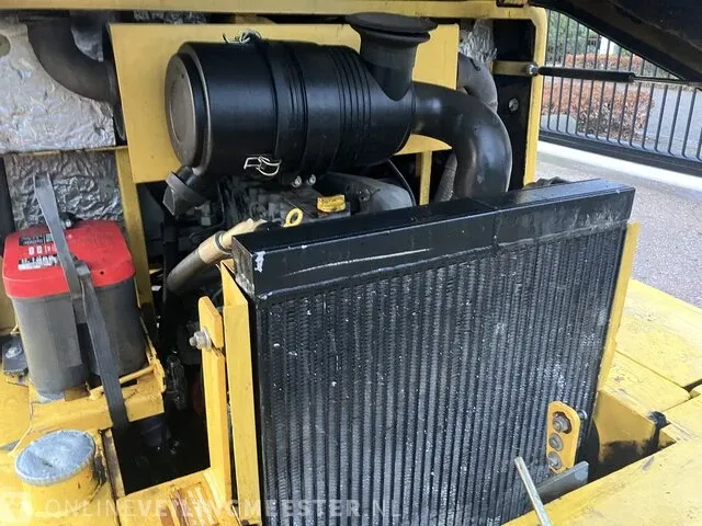Telescoop shovel gehl, kl498t, geel, bouwjaar 2005 - afbeelding 16 van  18
