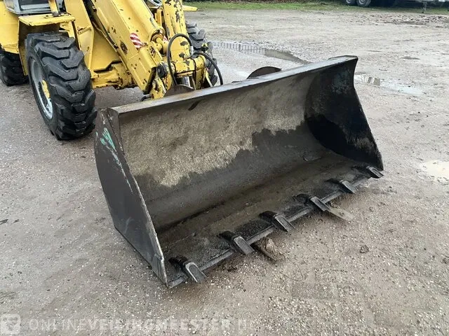 Telescoop shovel gehl, kl498t, geel, bouwjaar 2005 - afbeelding 17 van  18