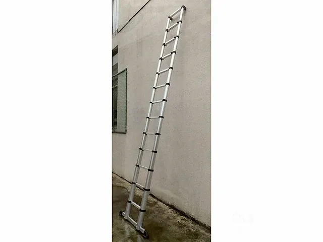 Telescoopladder 380 cm - afbeelding 1 van  4