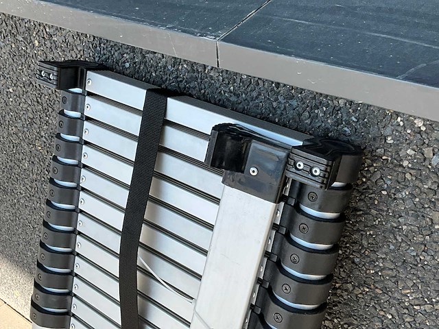 Telescoopladder - afbeelding 3 van  4