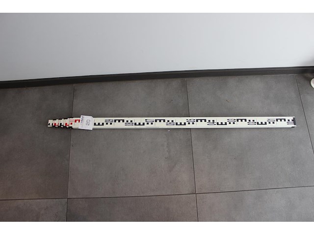 Telescopische aluminium meetlat max. 4 m - afbeelding 1 van  2