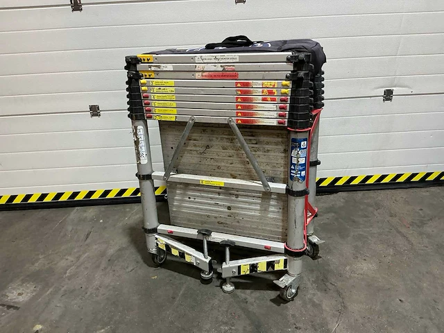 Teletower telescopic rolsteiger - afbeelding 1 van  5