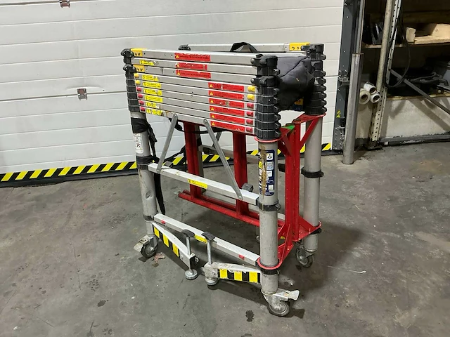 Teletower telescopic rolsteiger - afbeelding 1 van  5