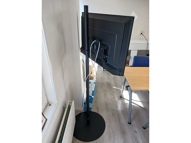 Televisie op standaard, philips | locatie roden - afbeelding 7 van  12