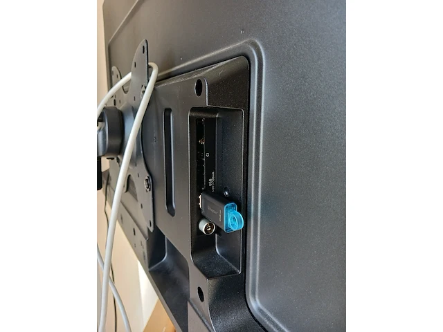 Televisie op standaard, philips | locatie roden - afbeelding 9 van  12