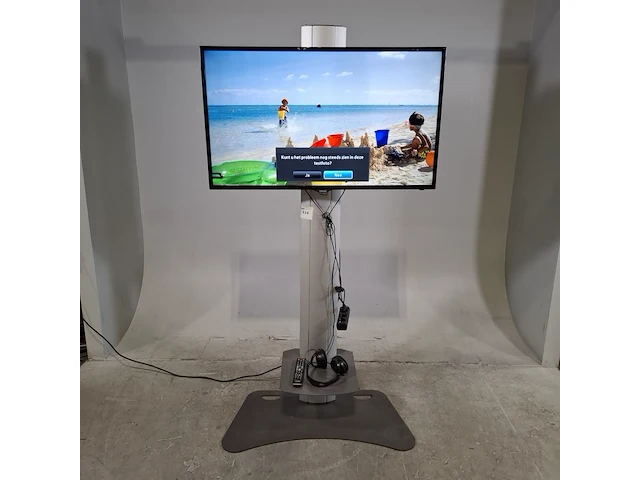 Televisie op verrijdbare standaard , samsung, ue46f5000aw - afbeelding 1 van  9