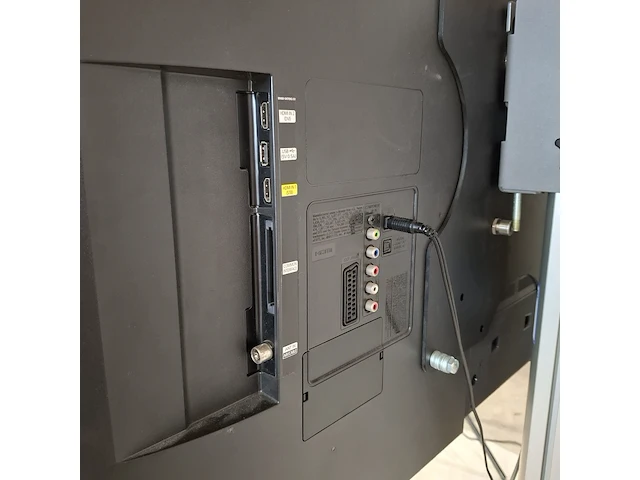 Televisie op verrijdbare standaard , samsung, ue46f5000aw - afbeelding 8 van  9