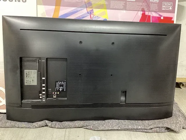 Televisie samsung qled 50inch - afbeelding 6 van  8