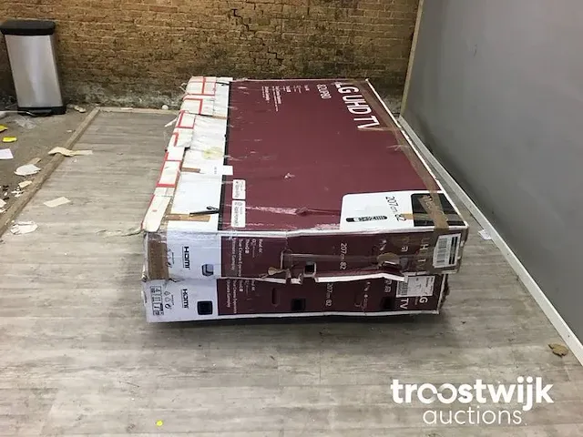 Televisies 82inch - afbeelding 1 van  4