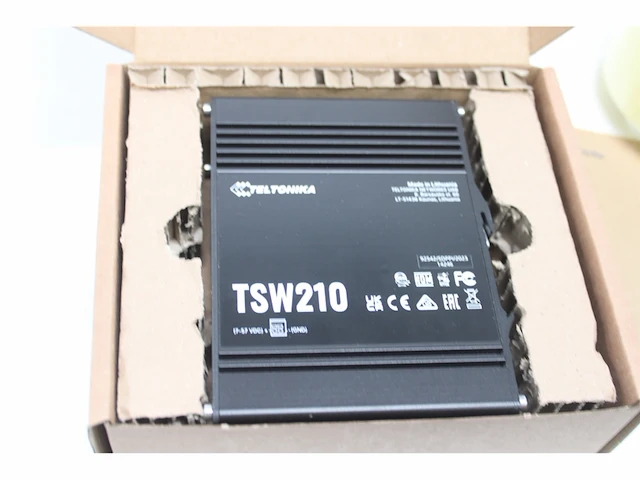 Teltonika tsw210 gigabit sfp netwerk-switch onbeheerd - afbeelding 2 van  2